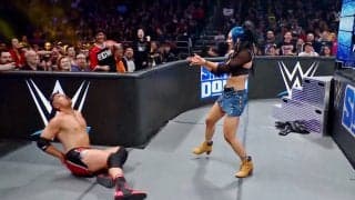 “狂気の”女子レスラーが190センチの大男をぶん投げる驚異の瞬間 圧巻パワーに「やめてくれ」男子レスラー堪らず“懇願