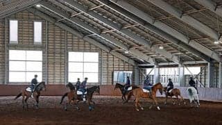 生産育成分野の専門技術者に 15人が研修制度を修了