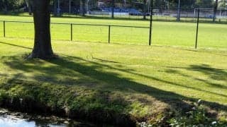 オランダ人が無粋なフェンスより好む「輪と棒」　オランダVS日本｢ボール救出」合戦(1)