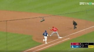 大谷翔平に一体、何が起こった？ 2打席連続の“大谷シフト”で凡退した後の姿にファン騒然 「調子悪すぎるな」「あの球に手を出すとは…」