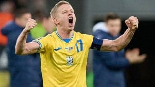 「また夢が叶った」戦禍のウクライナがユーロ出場を掴む！ ジンチェンコが勝利を喜ぶ「今の美しい瞬間を楽しみたい」