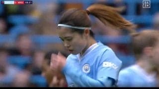 「世界最高レベル」「エグいな」長谷川唯が30メートルの距離から発射！“低弾道弾丸ミドルシュート”が炸裂した瞬間　強烈すぎる一撃にスタジアム騒然