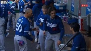 大谷翔平、新通訳が心配そうに見守るベンチ内で…仲間たちとのオモシロ場面「積極的にコミュニケーション。逆にいい方向に働いている」