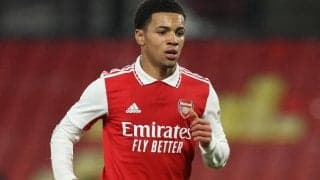 アーセナル、史上最年少プレミアデビューを飾ったMFヌワネリとプロ契約を締結