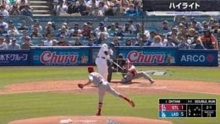 大谷翔平の打球が消えた！？ “重い打球音”でボールをガツンと叩き潰した瞬間　異次元パワーの打球速度181キロ爆速ヒットに球場騒然