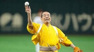 林家木久扇、巨人戦始球式で異例の謝罪　“お馴染み”衣装で登場「阪神の応援みたいで」