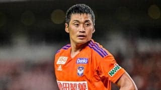 「ストライカーなの？」J1新潟ベテランDFの見事なボレーに驚きと称賛広がる！「アクロバティックすぎて草」「いやーかっこよ」などの声