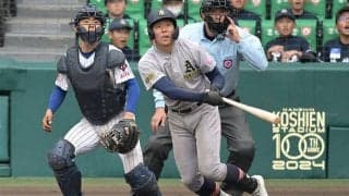 投手は本音「ありがたい」　激減した“長打警戒”…低反発バットが変えた高校野球