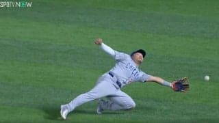 一体、何が起こった…！？ カブス・鈴木誠也に襲いかかる“謎の動き”をする魔打球　不規則な変化を見せる弾丸ライナーに球場騒然