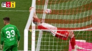 「何やってんだ！」ケインの“珍しいシュートミス”に観客が激怒…最強ストライカーがまさかのヘディング失敗→クロスバーにぶら下がって悔しがった一部始終