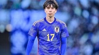 「術後でもお顔が整っている、、」「安心しました」日本代表MF田中碧の「手術後のベッドで横になる姿」が公開！「元気なお顔見れて安心しました」と安堵の声続々