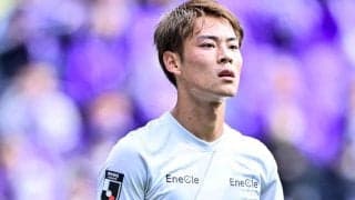 【FC東京との国立決戦で敗れた浦和レッズが感じた課題(1)】MF渡邊凌磨が口にした、プレッシングとビルドアップの反省。「チームとして改善できたら」