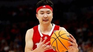 富永啓生にラブコール？B1琉球のビッグマンが圧巻パフォに反応「ビーチとスクリーンは好き？」