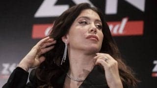 「移籍市場を混乱させに帰って来たぞ！」イカルディと復縁のワンダ・ナラ氏、何故かユベントスのウェアを身に纏う