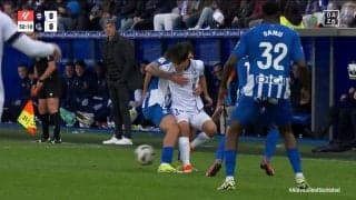 「信じられないプレー！」久保建英が世界に衝撃を与えた圧巻の“クライフターン＆ヒールパス”「衝撃！」「見事だ」異次元プレーが現地｢X｣で大反響