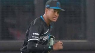 ハム23歳のレーザービームが「あまりにも美しい」　“盗塁王”刺す爆肩に「ただの神」