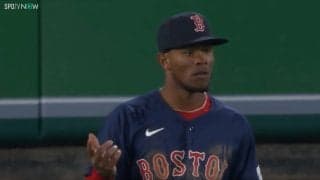 メジャーリーガーでもこんなことあるの？正面の打球をまさかのポロリ……「余裕かましたからな」「ちょっとw」