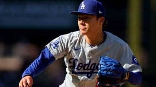 山本由伸、メジャー初勝利の舞台裏　日米に咲く笑顔…小さな液晶が“繋げた絆”