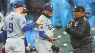 審判が”試合を成立”させようと…ド軍内野手が波乱のカブス戦で激昂した理由