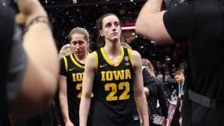 “女性版ステフィン・カリー”がアイオワ大でのキャリアに終止符…WNBAの舞台へ