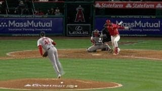 どうせ打たねえだろ… エ軍のやる気ない“不良債権男”がやらかした！ 内野ゴロが“まさかの奇跡”を起こしてファン騒然 「当たったw」「1年位ちゃんとやって欲しい」