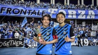 【川崎FW小林悠が盟友のC大阪・登里享平との初対戦に思うこと(1)】「2人で電話で泣きながら話すような」と明かした日から迎える対峙……「彼を自由にさせない」