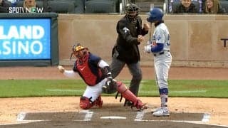 「ひでーな…」ベッツ、まさかの三振判定にブチギレ 「ボール2個分くらい外れて…」解説者も呆然のシーンが物議