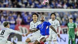 「強すぎ。ドログバ思い出した」横浜FMのエースストライカーによる「相手CBの寄せにまったく動じないトラップ→反転シュート」に驚き続々！「えぐいなぁ」「アメイジング」の声