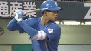 後ろのマンション一直線「どんだけ飛ぶんだ」　レフト直立不動…24歳の場外寸前弾に騒然