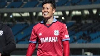 「ラブラブだな」「美男美女」磐田の守護神・川島永嗣が妻と夜桜デートの2ショットが話題に「最も美しいカップル」