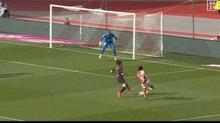 「うっま！」そんなことできるのかよ！南野拓実、走りながらのダイレクトクロスが衝撃的　高精度のマイナスクロスで決定機を創出「決めてくれよ」　