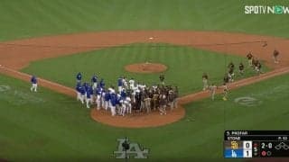 球場騒然！ 大谷翔平、乱闘現場で取った神対応が“ヤバすぎる”と話題に　予想外の展開にファン騒然 「さすがに反則でしょ」「ウソだろ！？w」