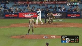 大谷翔平は上空何メートルまで打ち上げたの？夜空に消えかけた時速177.5キロ、角度43度“特大フライ”の行方
