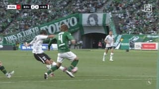 「流れを変える男！」ドイツ帰りのサイドアタッカーが絶体絶命のピンチを救う劇的同点弾！後半ATにぶち込んだ歓喜の逆足強烈ミドルに「起死回生すぎる！」「焼肉を奢りなさい」