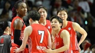 逆王手を許した富士通のテーブスHC「修正点が3つくらい」最終決戦へ宮澤夕貴「富士通のバスケを信じて」