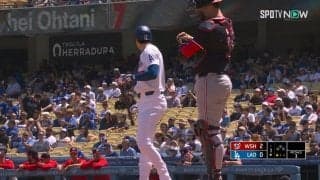 監督、こんにちは！大谷翔平、大事な第1打席よりも挨拶を優先 いつでも変わらぬ律儀シーン