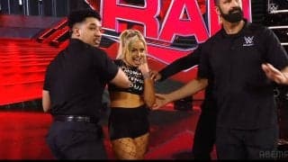 最強女子レスラー、妖艶女子の挑発にブチギレ→男性セキュリティを瞬殺 衝撃の“もらい事故”に同情の声相次ぐ