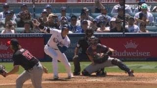 大谷翔平「うまくバットに乗せた」のに打球速度は段違い！“しゃがみ打ち”でも172キロの異次元速度