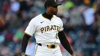 球審に激怒…人類最速左腕は「何て言ったのか？」　“不適切な行動”で処分に興味津々