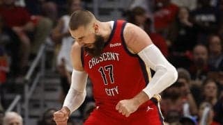 プレーインの通算得点でトップに立つペリカンズのヨナス・バランチュナス