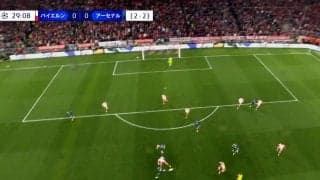 「スーパートミーだ！」冨安健洋が“爆速インターセプト”で決定機演出の瞬間！ 敵陣ゴール前での好守備に「どこにでも顔出すじゃん」「気が利くプレー」など称賛