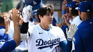 大谷翔平の“記念球”で「揉めないで」　大争奪戦の末…警備員に連行「一悶着あるのかな」