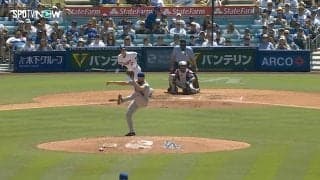 速すぎてビビる余裕すら皆無！大谷翔平のピッチャー強襲“爆速打球”が相手投手を直撃　まさかのリアクションが物語る「避けられないスピード」の超絶インパクト