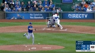 球場騒然！ 一体、何が起こったのか…！？ ブルージェイズ・菊池雄星に“強烈ピッチャー返し”が直撃　一瞬ヒヤリも“超スーパープレー”が起きた瞬間