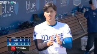 カメラは見ていた！ 大谷翔平、ルーキーへの“神対応”がカッコ良すぎると話題に　ファン注目「人柄がにじみ出てるな」「ただの人格者」