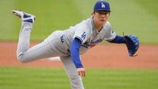 山本由伸、顔面付近169キロを超反応で好捕　球場ヒヤリ…実況絶叫「危ない！」