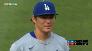 あと数センチで顔面直撃！山本由伸を襲った危機に監督もベンチを飛び出す事態に「反応速い」「当たらなくてよかった」