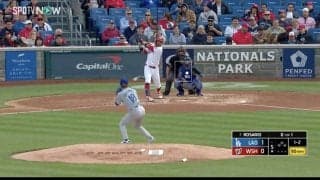 「捕球音やばすぎ」「朝から目が覚めた」山本由伸、超ファインプレー！一瞬の美技に敵味方関係なくファン総立ちで大歓声