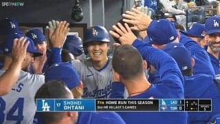 大谷翔平、ベンチ内でも“ブーイング被害”の笑撃事件！ 今季7号直後に仲間にイジられ満面の笑み