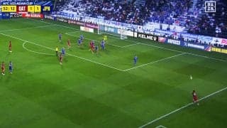 「ロングスローが武器なら…」「足が上がってる！」大胆な“ファウルスロー”連発にU-23日本代表ベンチも抗議！ ファンに加えて実況・解説からも苦言「取り締まってよ」